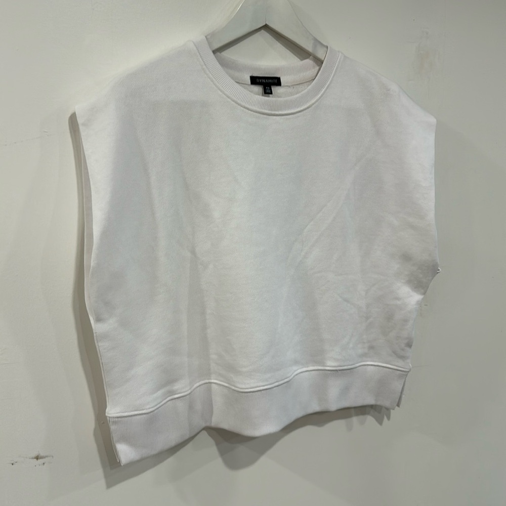 Drop shoulder cropped terry shirt